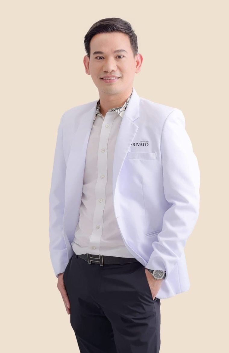 Dr. Lerpong Krudngern, aesthetic physician at Softwave Bangkok, in a white clinic coat