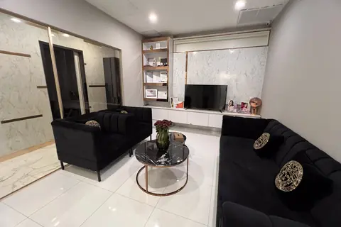 Private consultation lounge at Privato Clinic Asoke