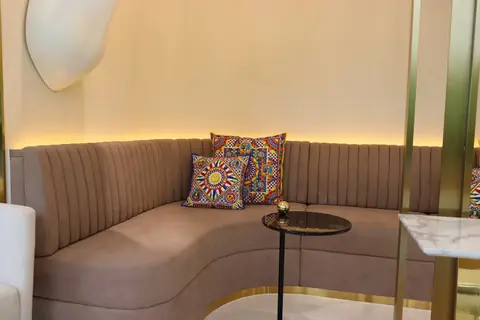 Curved lounge seating at Privato Clinic Ratchaphruek